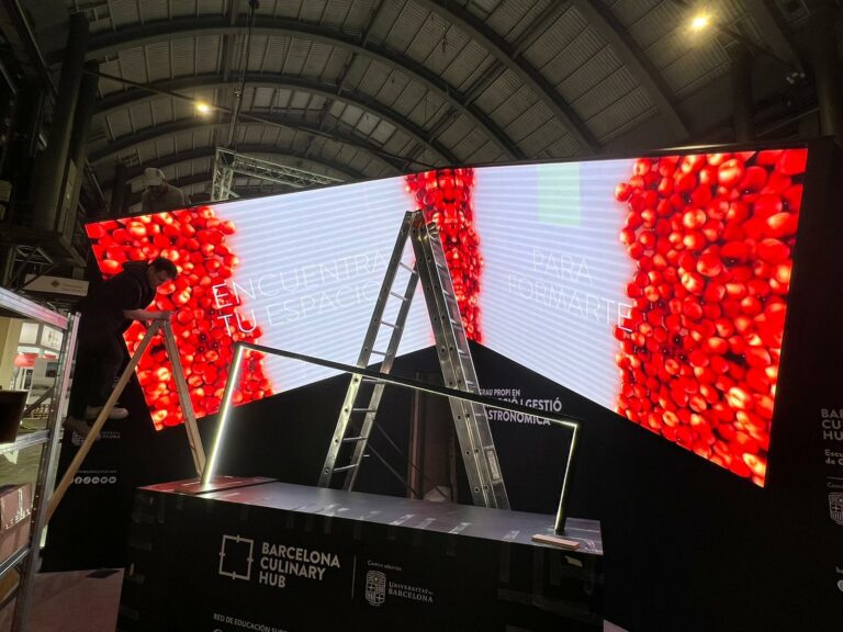 corner led screen january