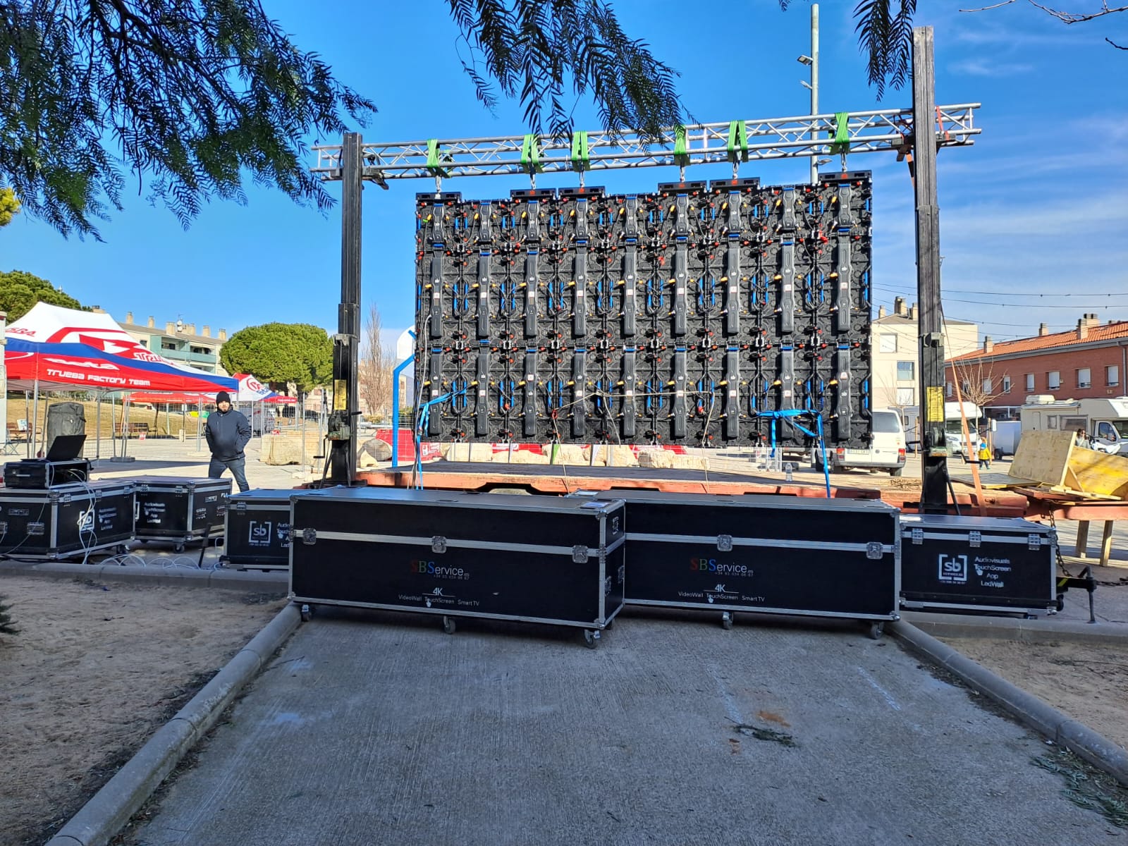 led screen outdoor rental