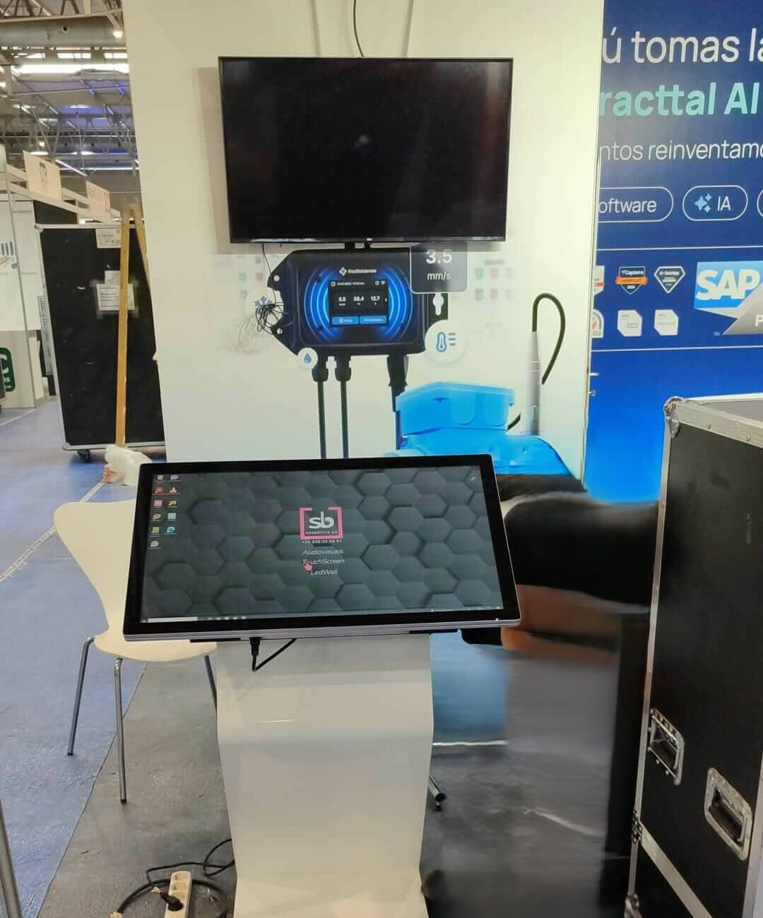 tactile kiosk rental barcelona events